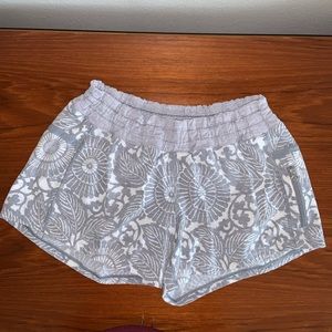 Lululemon Beachy Floral Fossil Print Tracker Short